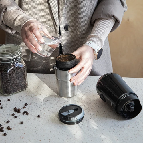 Kaffekvarn - elektrisk, med kvarnstenar, med bryggare och mugg - 17