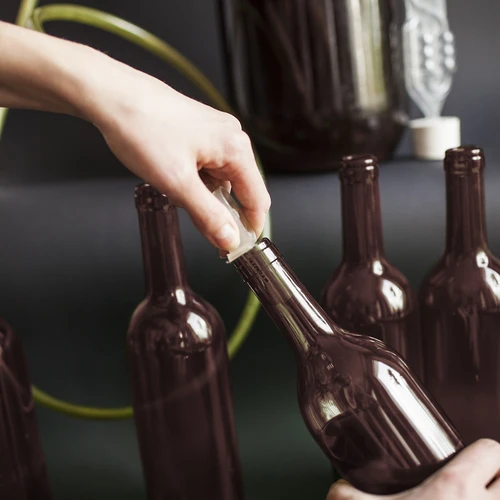 Vinflaska 0,75 L brun - förpackning 8 st. - 9