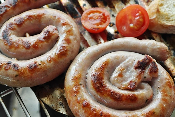 Hemgjord grillkorv