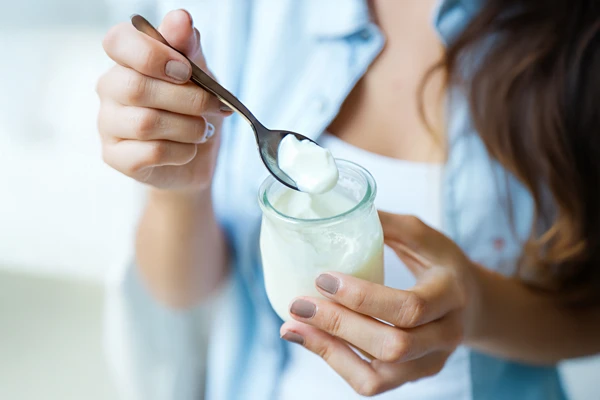Hemgjord naturell yoghurt