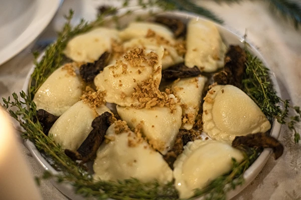 Pierogi med kål och svamp